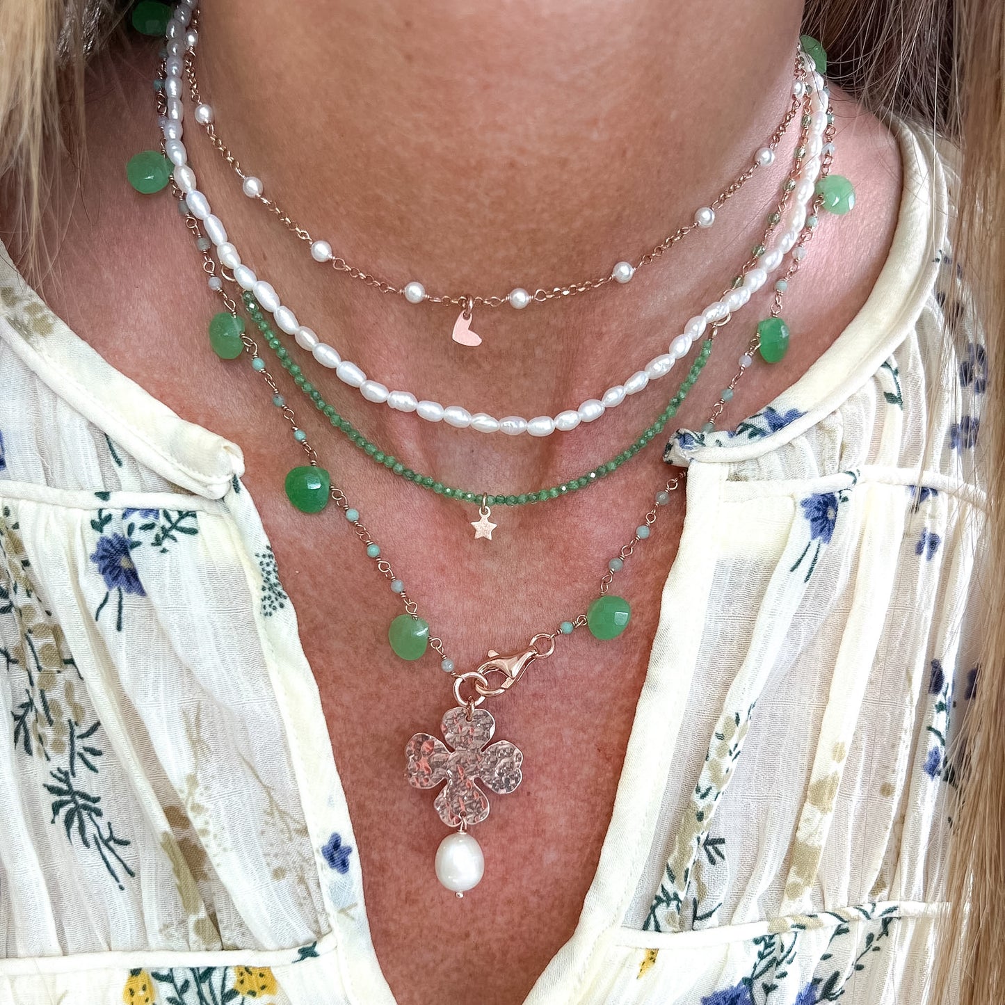 Collana lunga trasformabile cm 75 argento rosé cristalli e pietre soggetto battuto e perla naturale pendente - Lumiere Bijoux