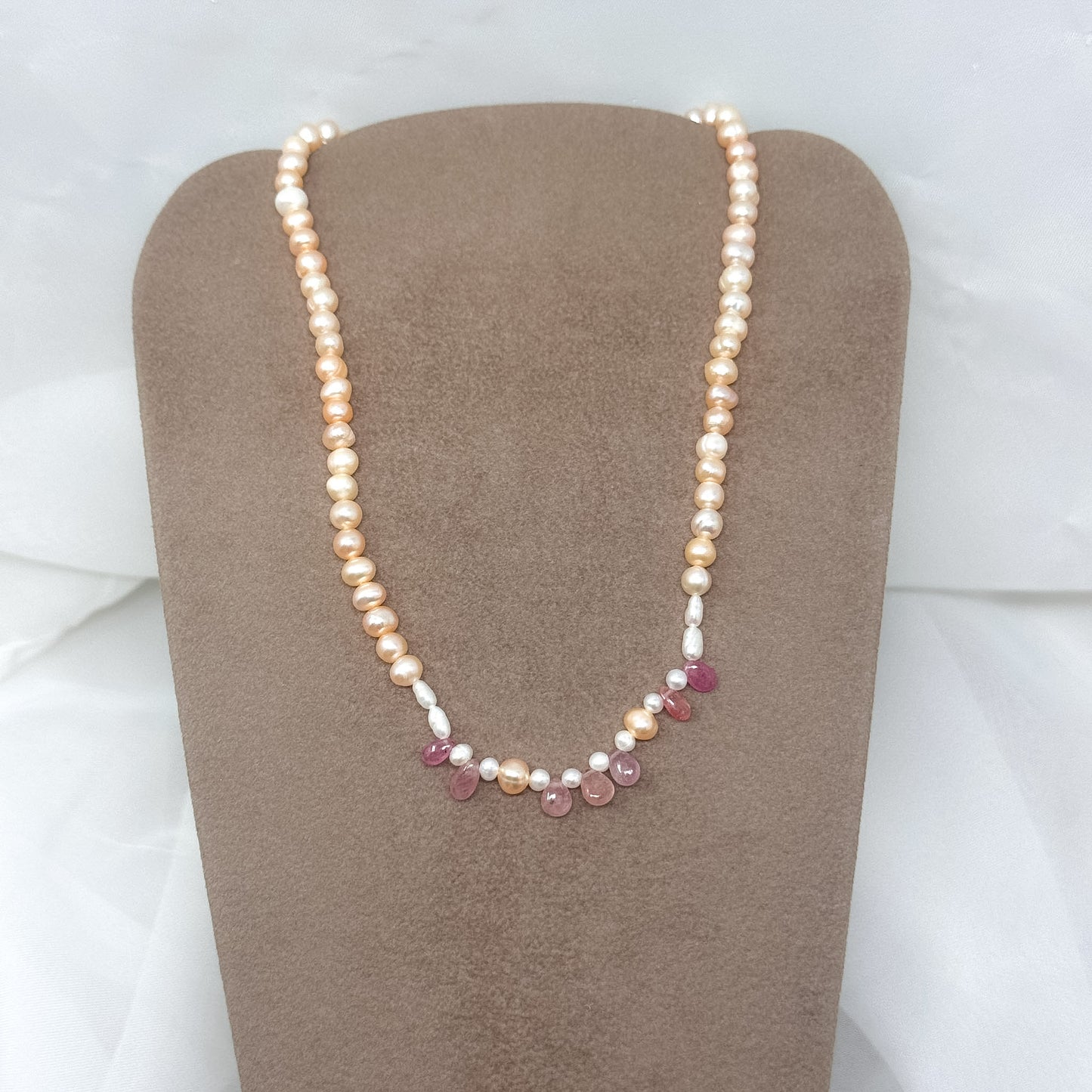 Collana perle tonde bianche e rosa e zaffiri rosa - PU106 - Lumiere Bijoux