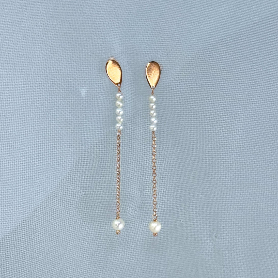 Coppia orecchini pendenti con goccia rosé e perle - Lumiere Bijoux