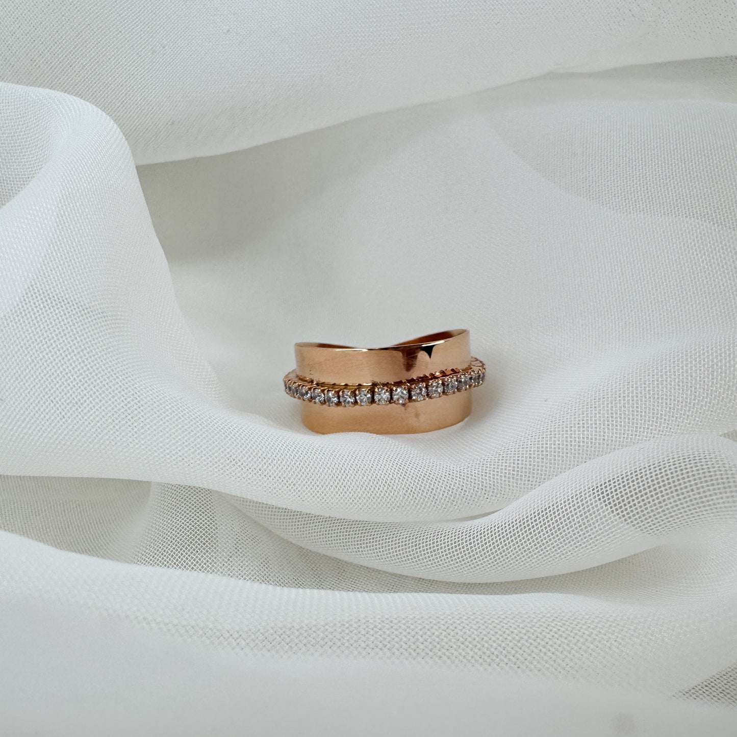 Anello fascia con striscia centrale zirconi - Lumiere Bijoux