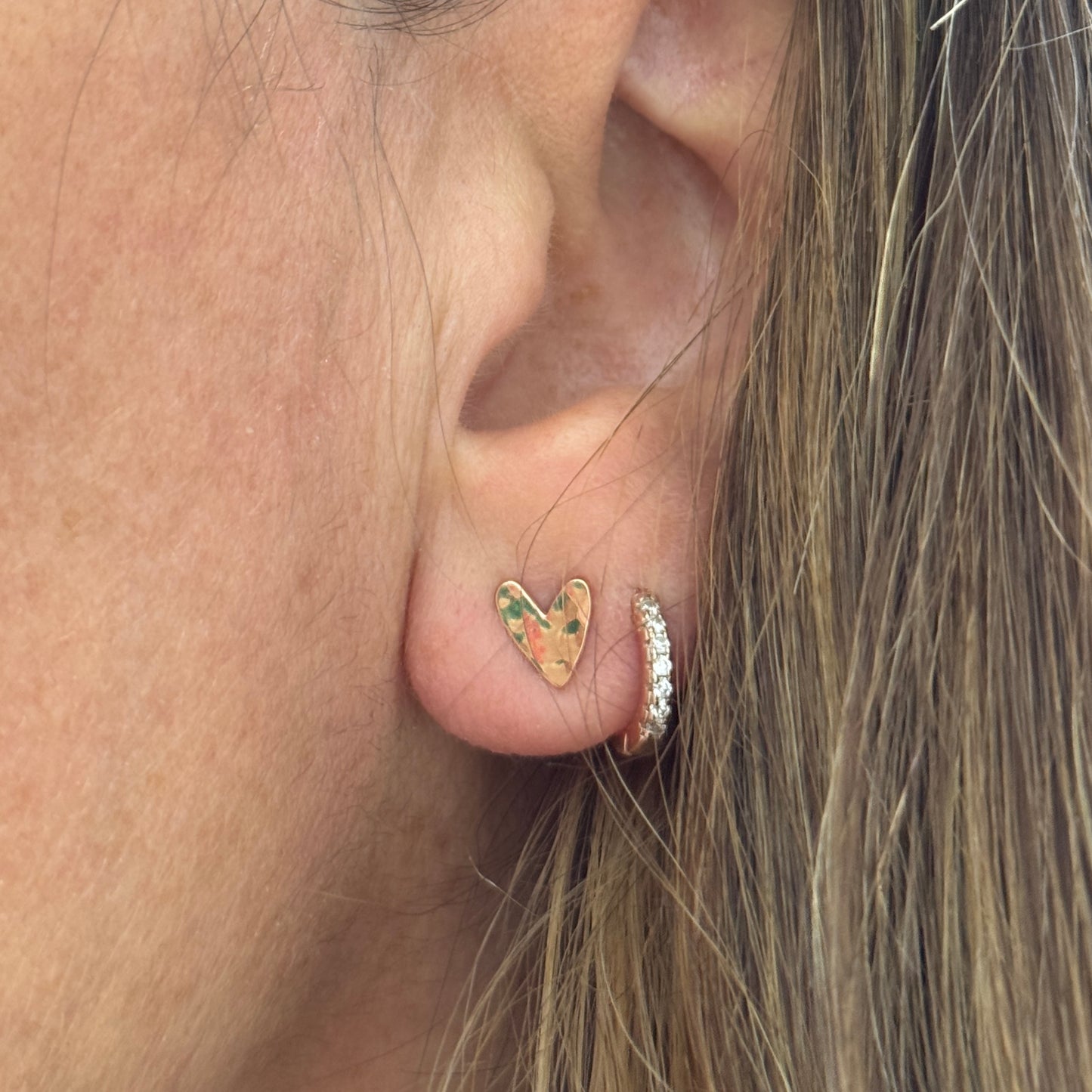 Coppia orecchini CUORE BACIO battuto a lobo in argento 925 rosé - Lumiere Bijoux