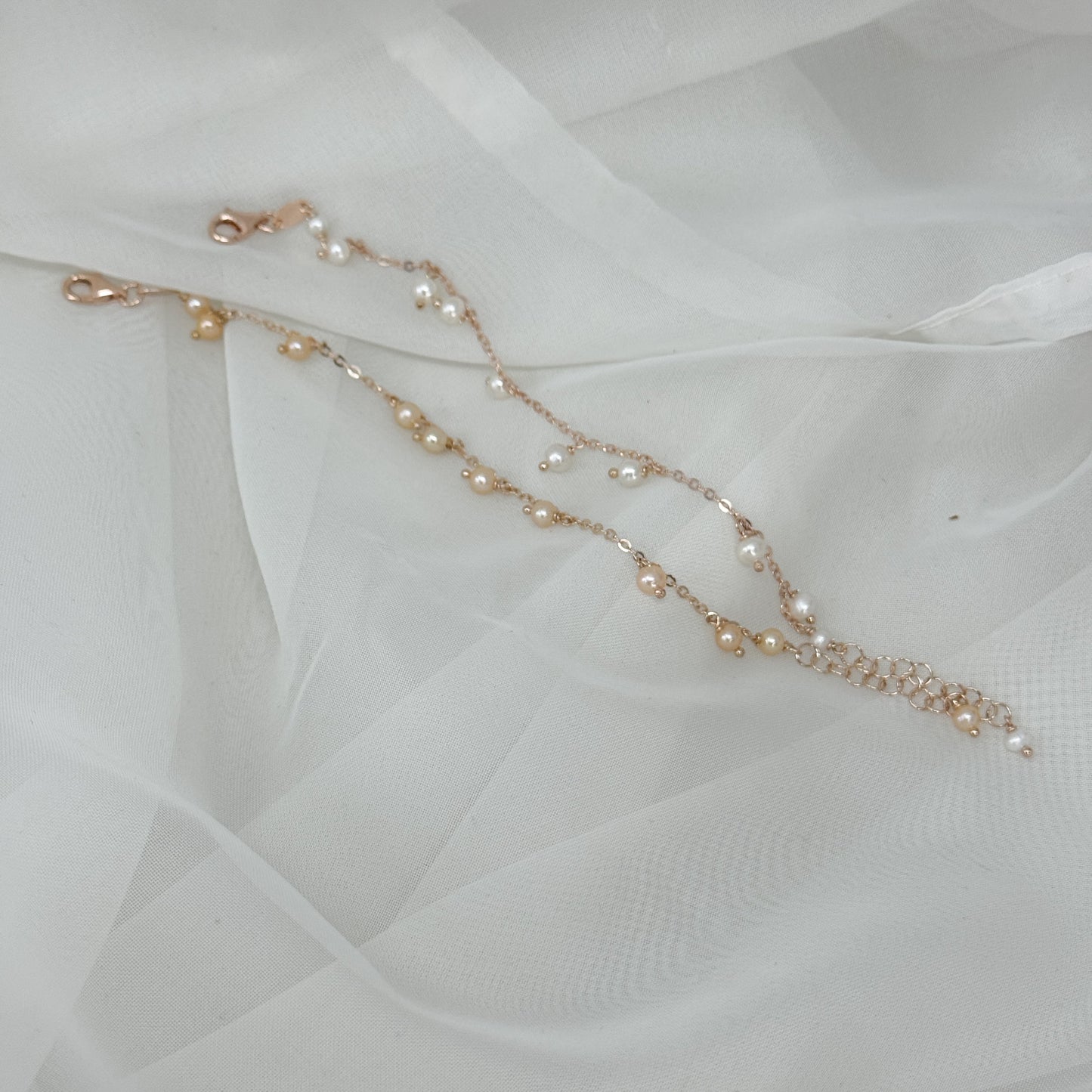 Bracciale perle rosa o bianche pendenti - Floreali - Lumiere Bijoux