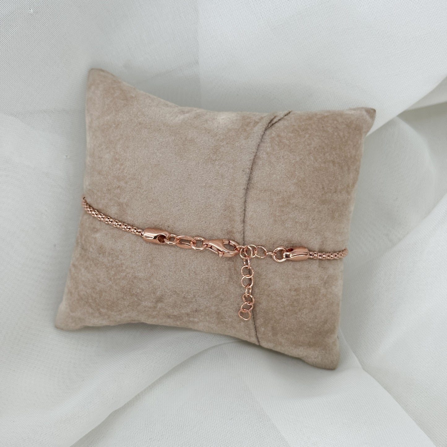 Bracciale catena coreana con cuore bombato centrale da 0.8 cm - Lumiere Bijoux