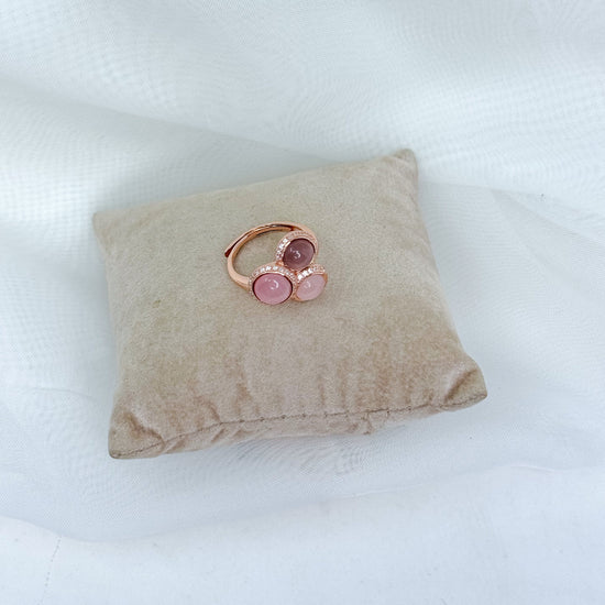 Anello regolabile 3 pietre rosa sfumate e zirconi