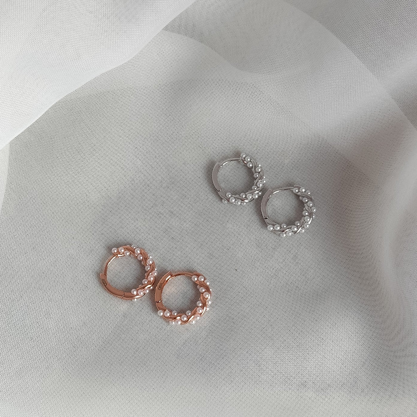 Coppia orecchini cerchietto torchion con microperle - Lumiere Bijoux