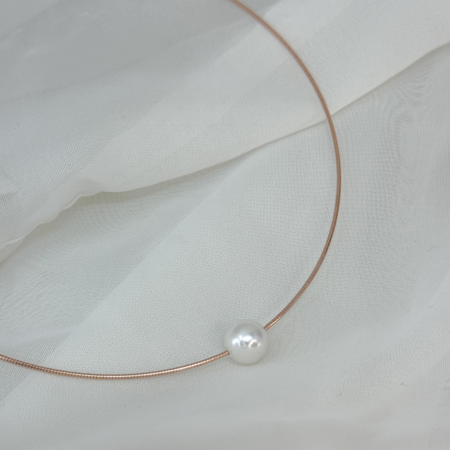 Collana semirigida catena fine con perla scorrevole - Lumiere Bijoux