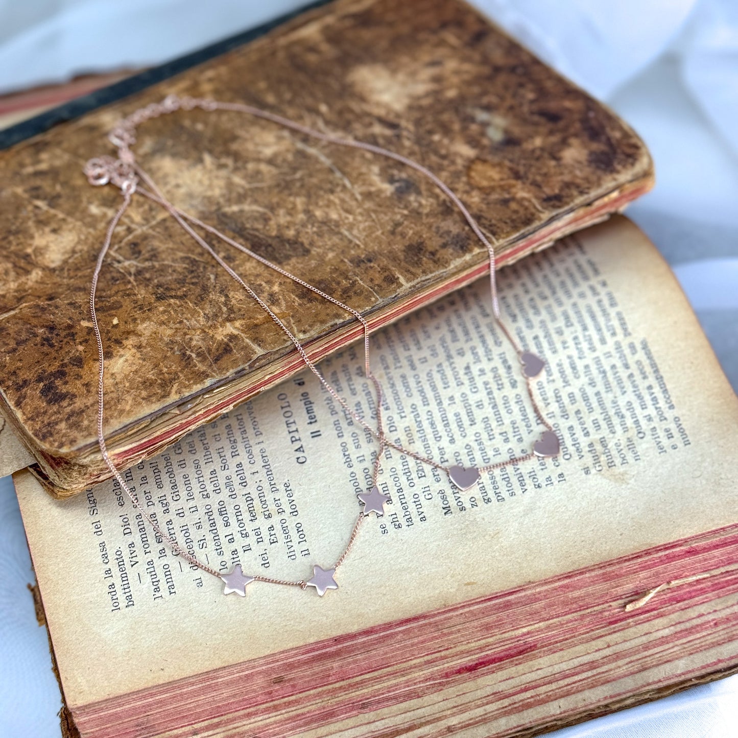 Collana choker catena grumette con 3 stelle o 3 cuori in linea da 0.8 mm argento 925 rosé - cm 35 ESSENZIALE - Lumiere Bijoux