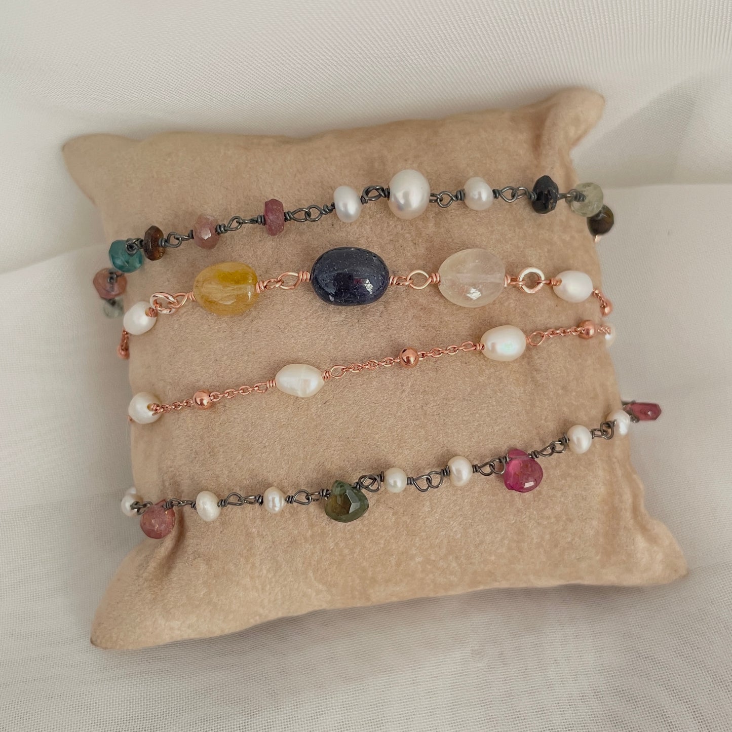 Bracciale pietre zaffiri e perle cm 17 - pezzi unici - Lumiere Bijoux