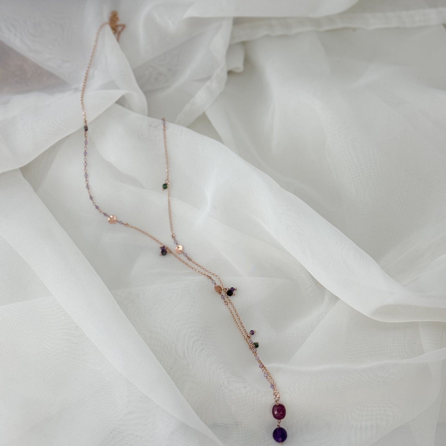 Collana catena rosé con pietre fragola e viola- pezzo unico - Lumiere Bijoux