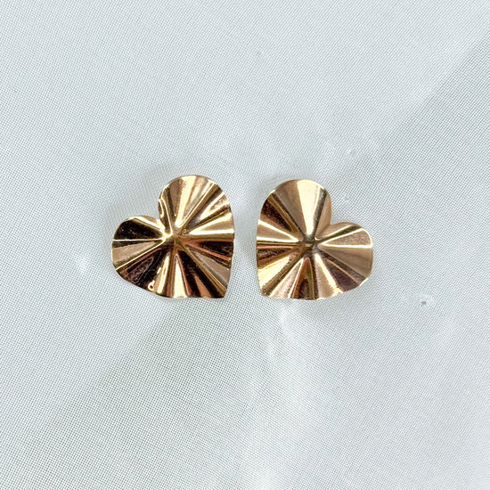 Coppia orecchini a lobo a di cuore ondulato - Lumiere Bijoux