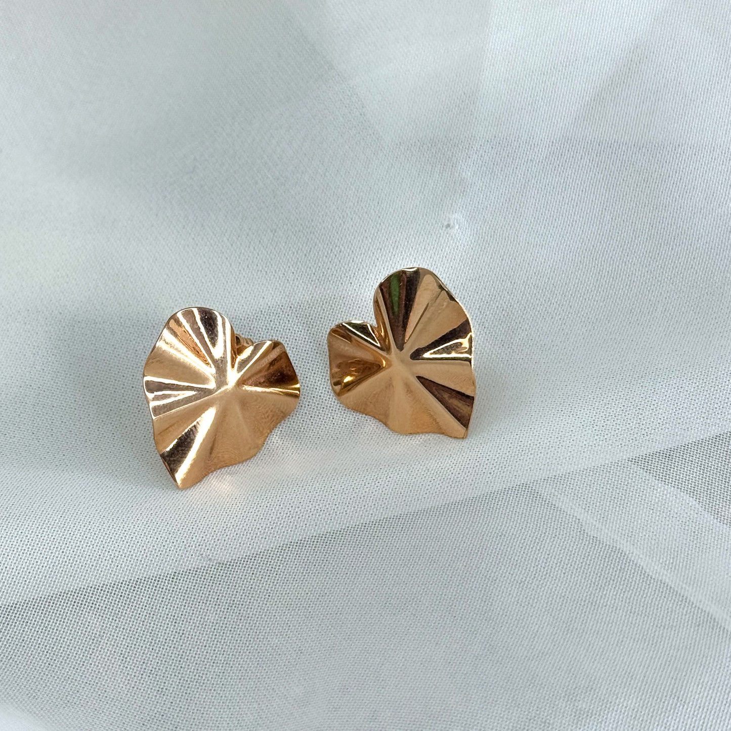 Coppia orecchini a lobo a di cuore ondulato - Lumiere Bijoux