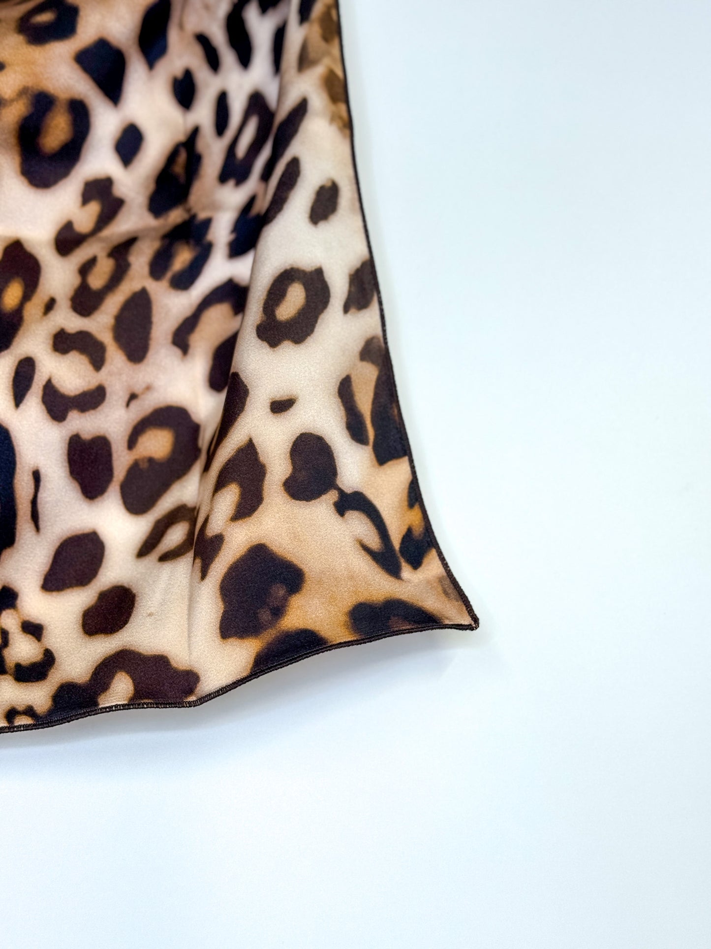 Foulard 100% seta - Leopardato Sfocato - Lumiere Bijoux