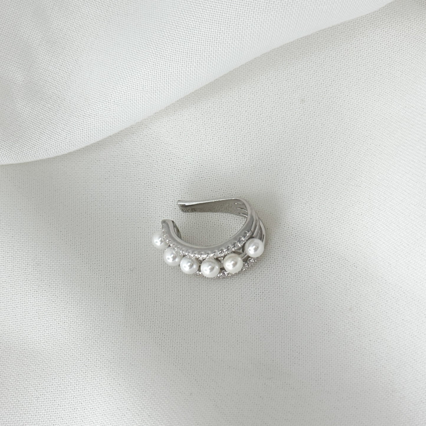 Earcuff tre fili zirconi bianchi rosè e perle bianche - Lumiere Bijoux