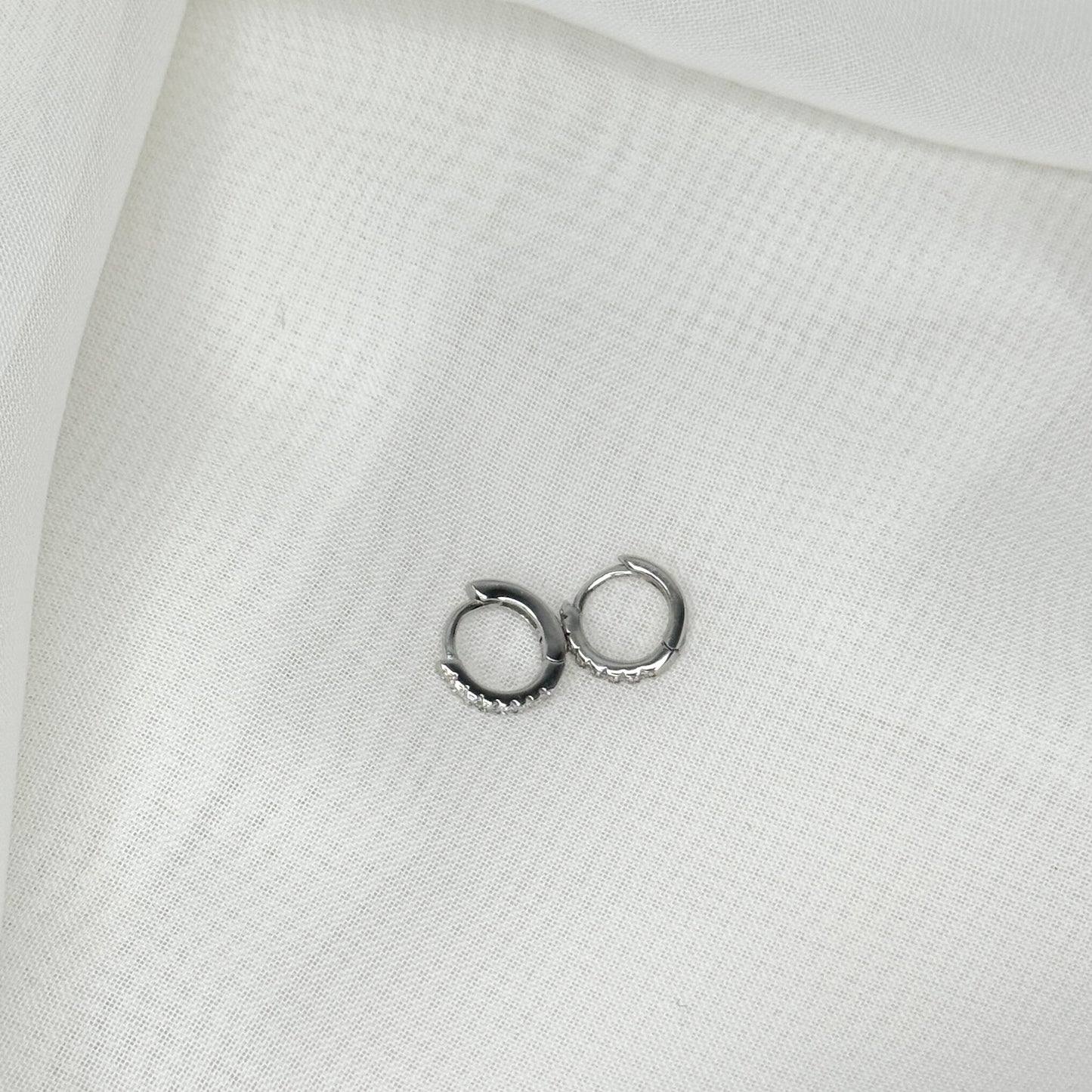 Orecchino singolo cerchietto zirconi bianchi 1cm - 1.2 cm -1.5 cm - Lumiere Bijoux