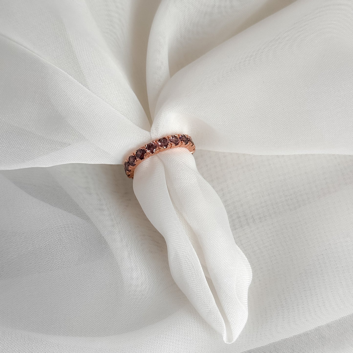 Anello fedina eternity 0.4cm a misura zirconi lilla e brown