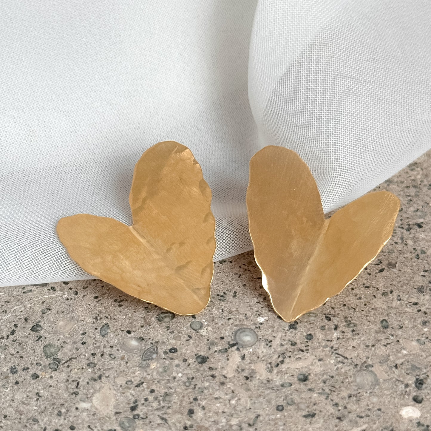 Orecchini lobo cuore abbraccio - Lumiere Bijoux