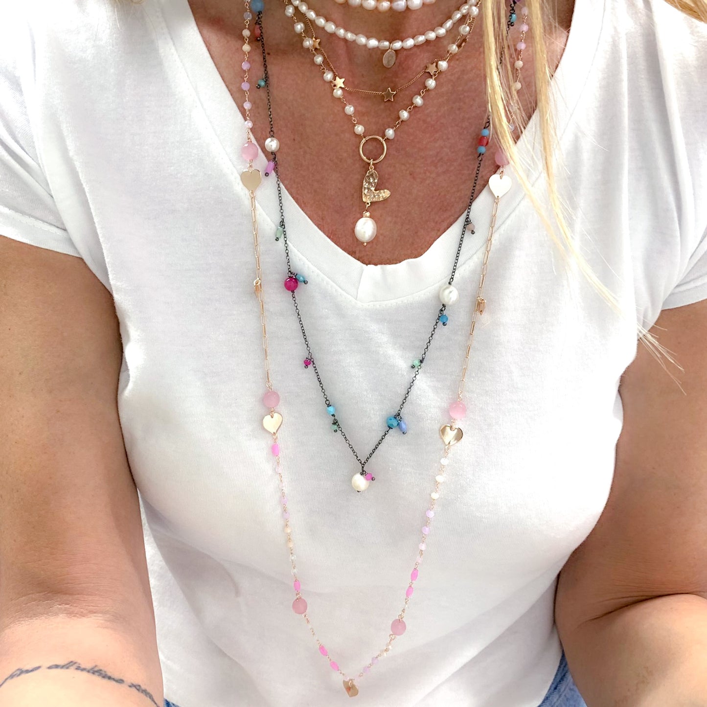 Collana lunga cristalli, perle e pietre naturali sfumati rosa e bianchi con cuori Summer love