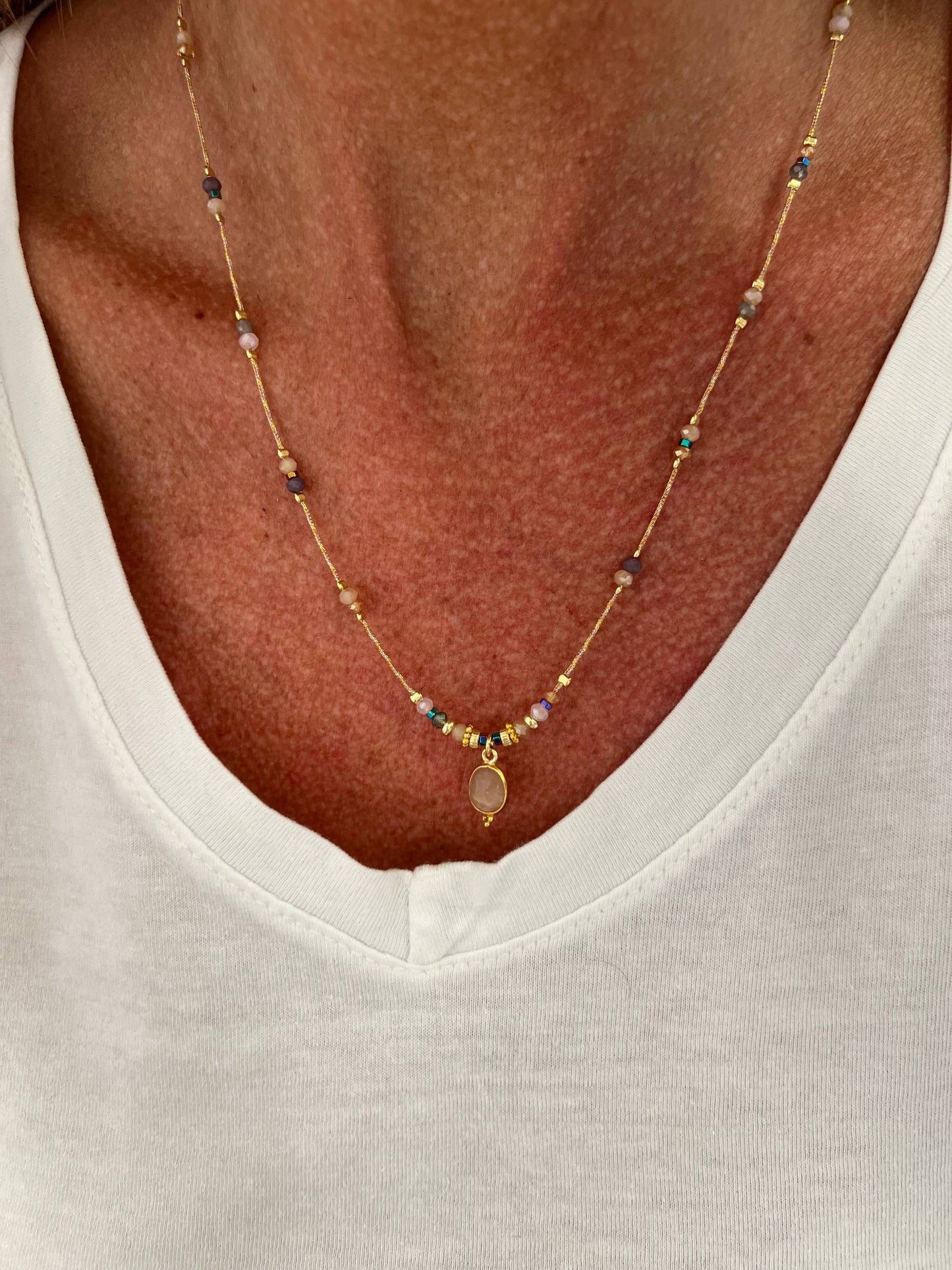 Collana lunga regolabile con cordino e pietra semipreziosa pendente goccia - Lumiere Bijoux