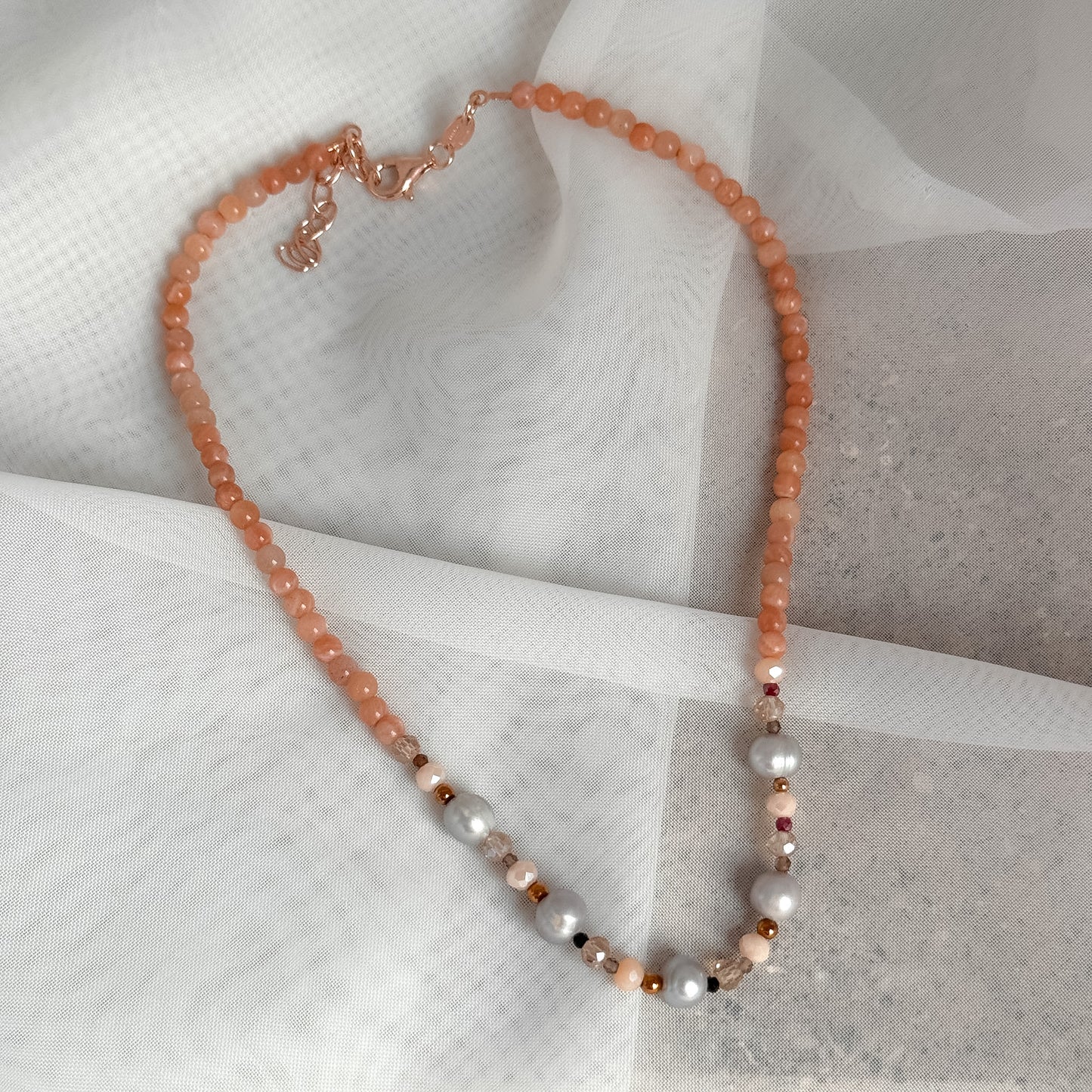 Collana perle grigie - pietra i luna e cristalli bordeaux - PU124 - Lumiere Bijoux