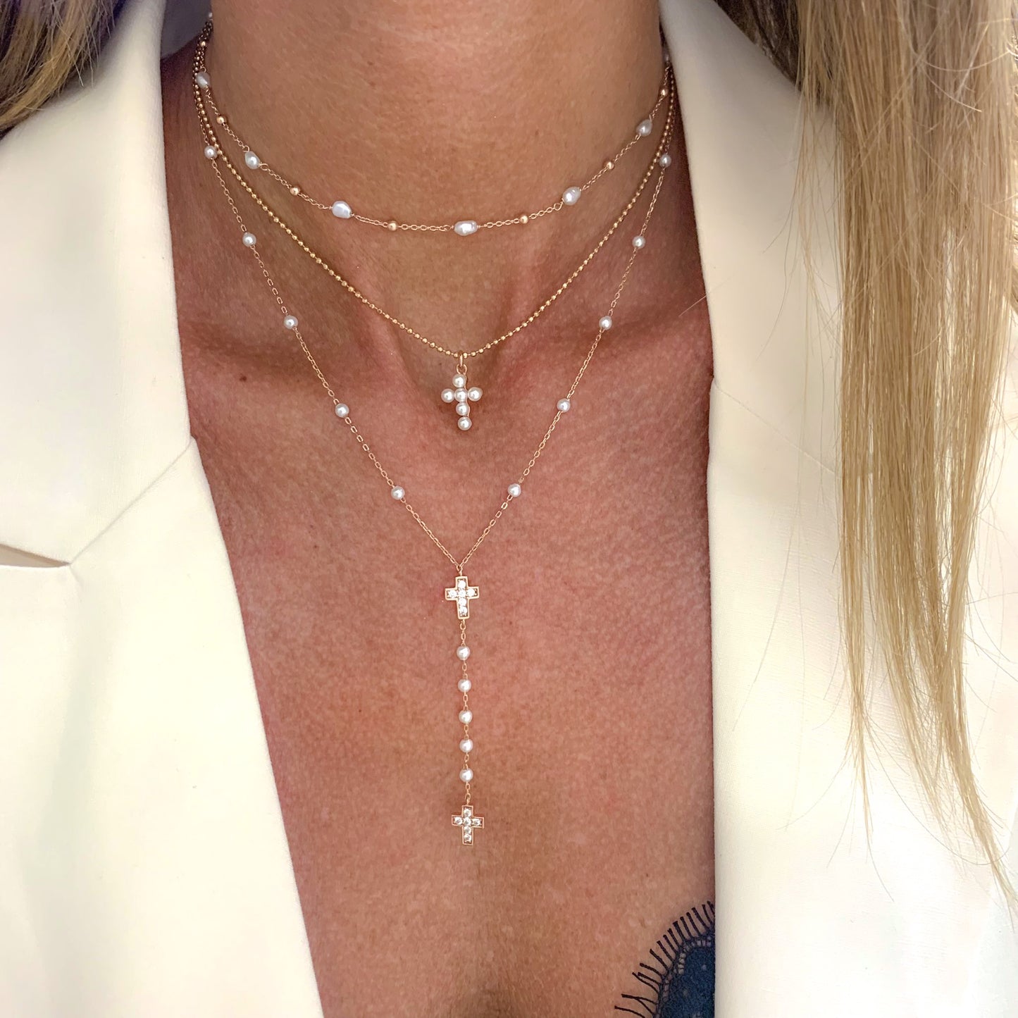 Collana rosario micro perle con croce di zirconi centrale e pendente finale - Lumiere Bijoux