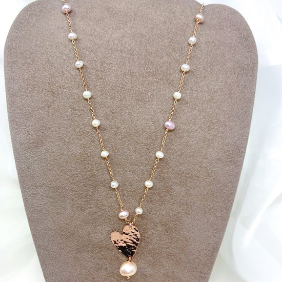 Collana cm 40 catena rollò alternata da perle bianche e rosa cuore gitana e perla sassetto