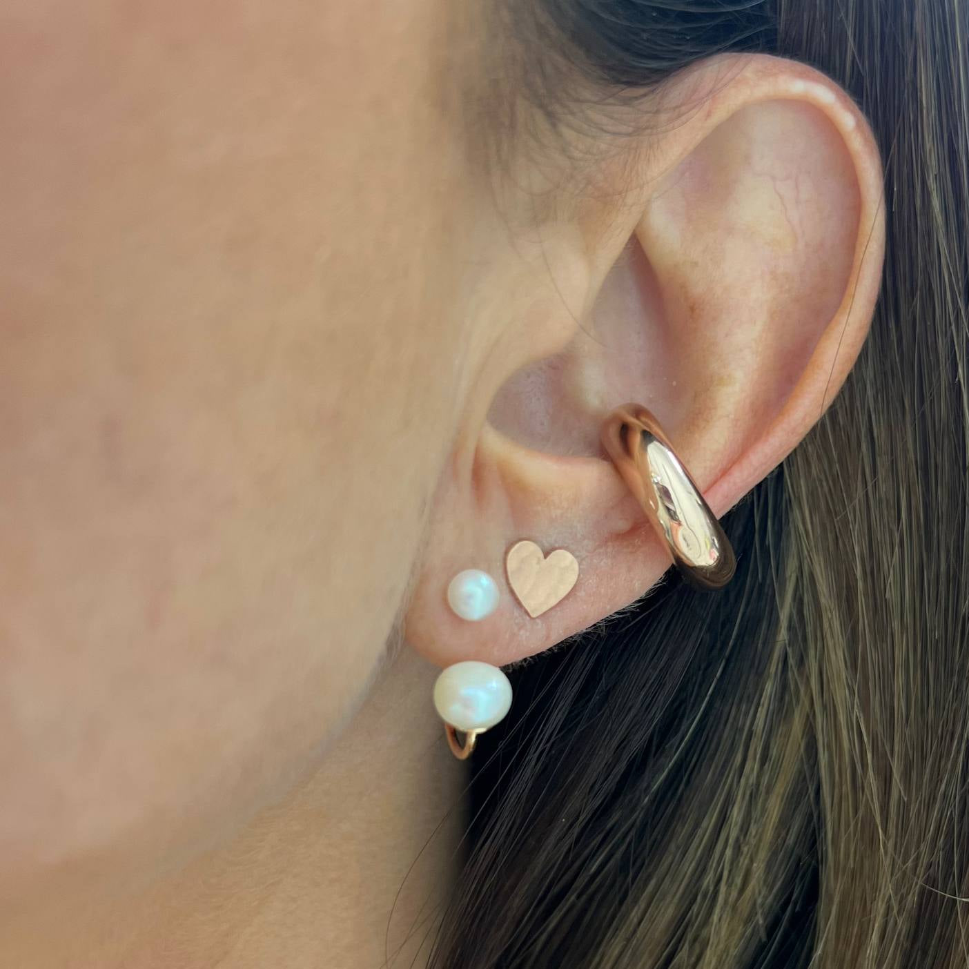 Coppia orecchini a lobo a cuore battuto satinato da 1 cm - Lumiere Bijoux