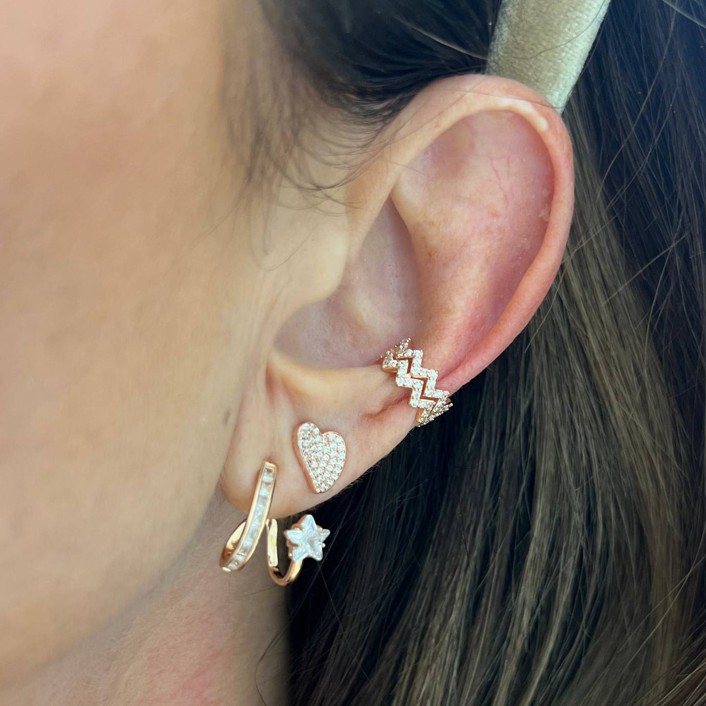 Coppia orecchini a lobo cuore da 1 cm zirconi bianchi - chiusura a farfallina - Lumiere Bijoux