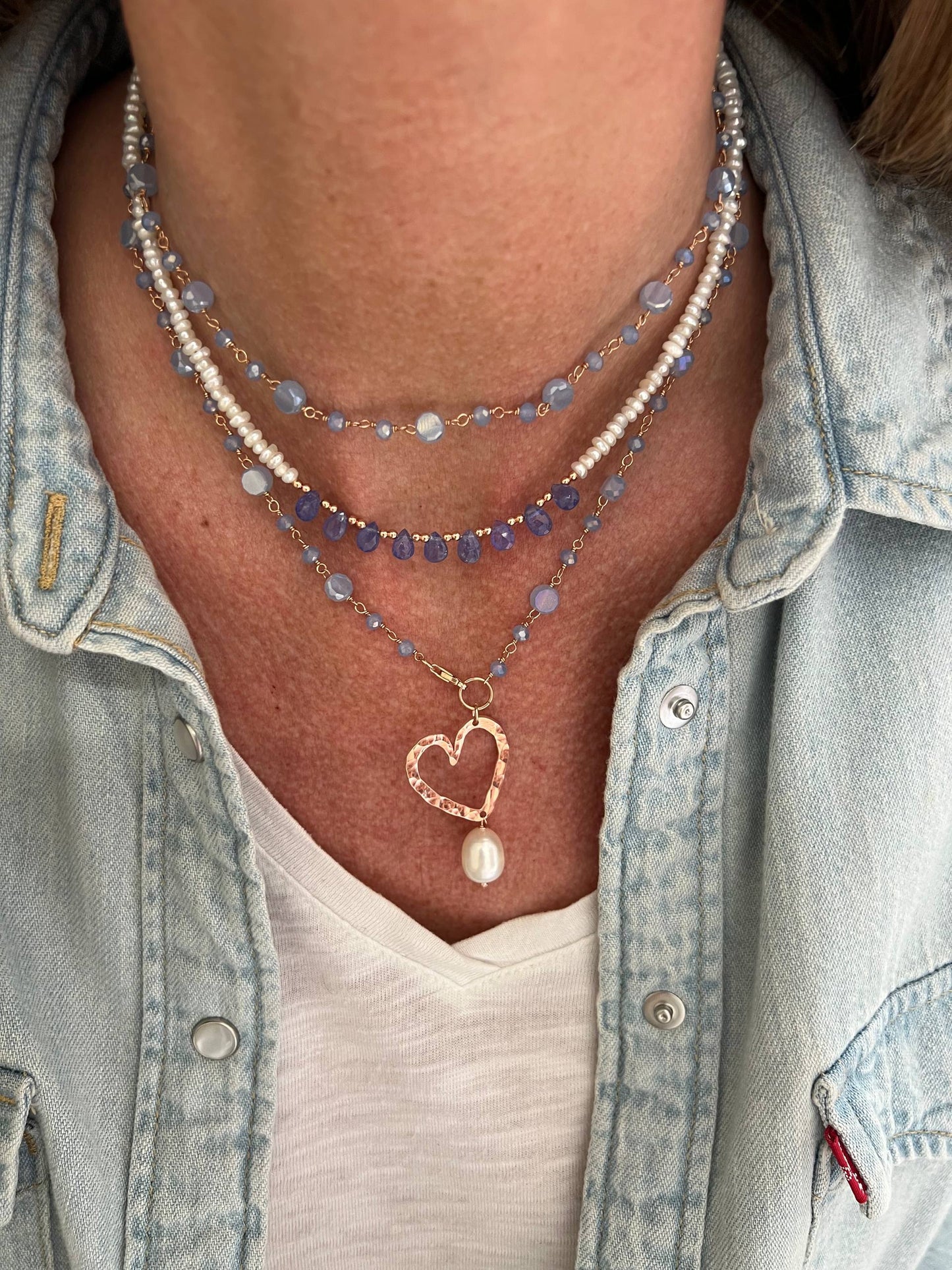 Collana PANAREA con perle conchiglia irregolari e pietre semipreziose cm 36 - Lumiere Bijoux