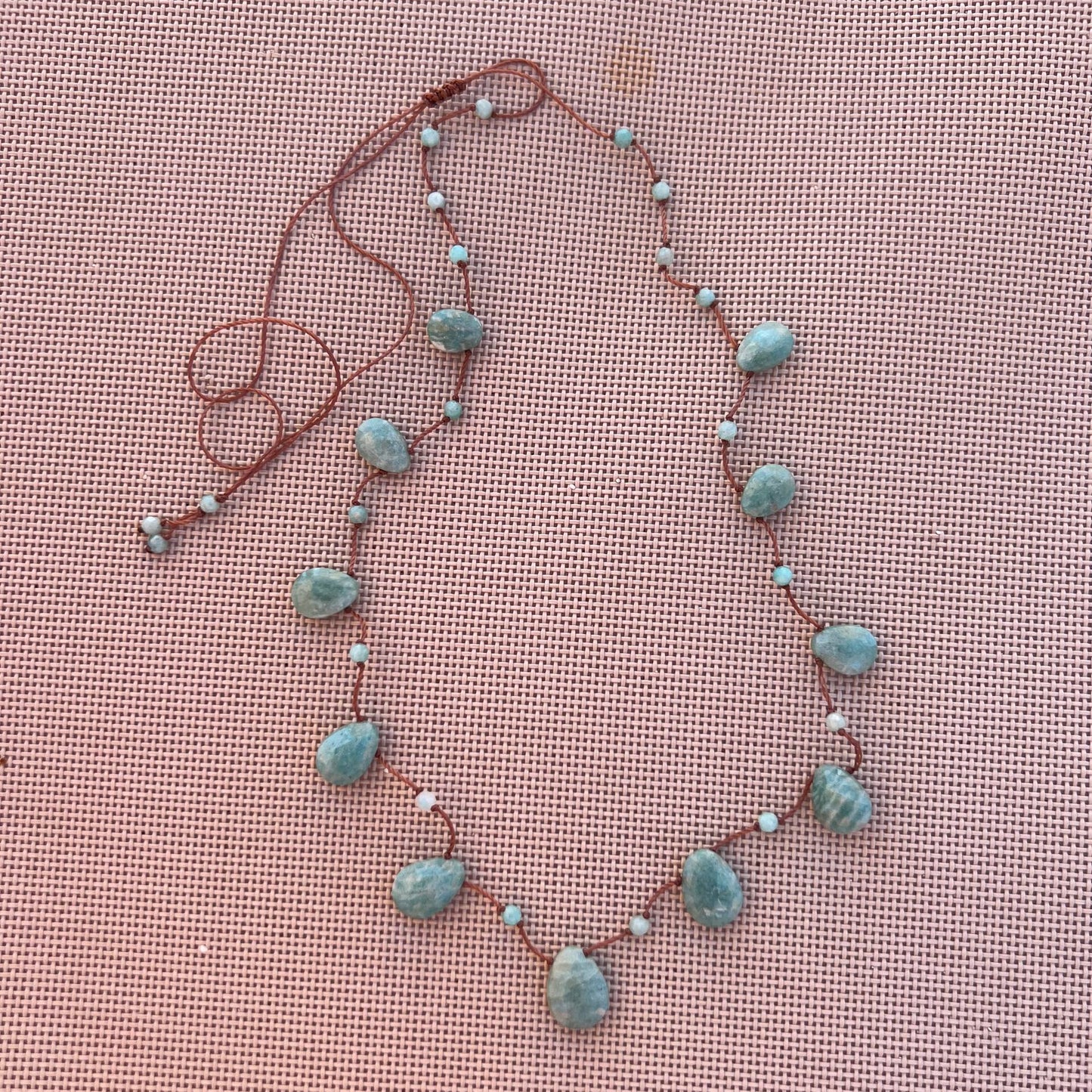 Collana regolabile filo di seta e pietre goccia - Lumiere Bijoux