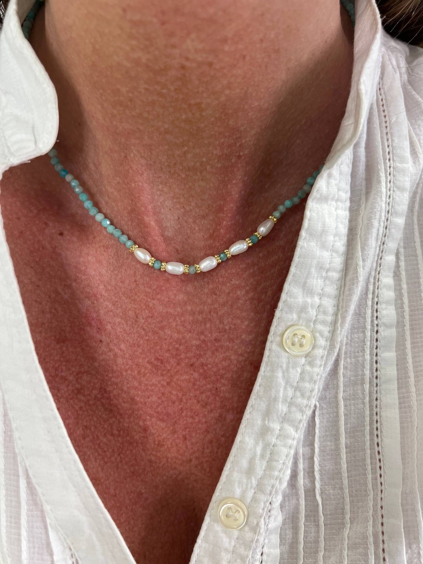 Collana cristalli e perle risino naturali bianche cm 38 base ottone - Lumiere Bijoux