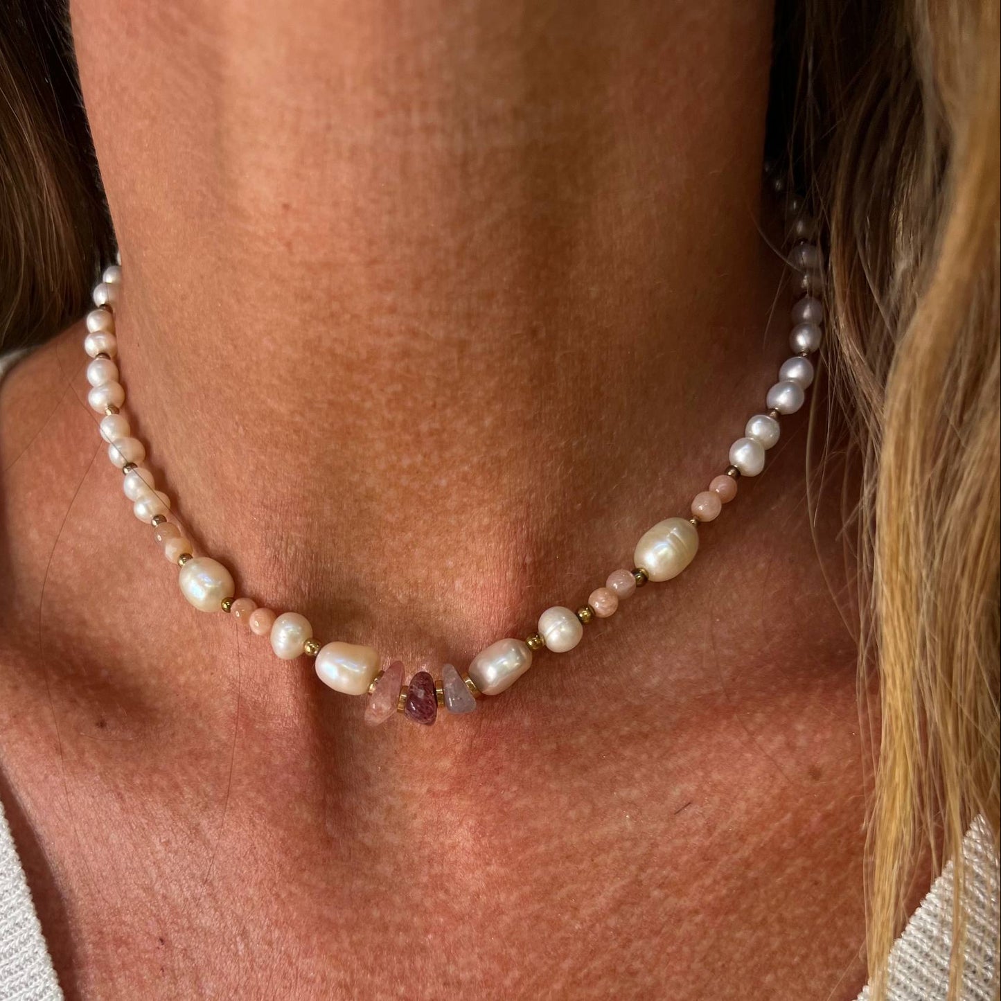 Collana perle bianche pietra i luna pepite rosé - PU127 - Lumiere Bijoux