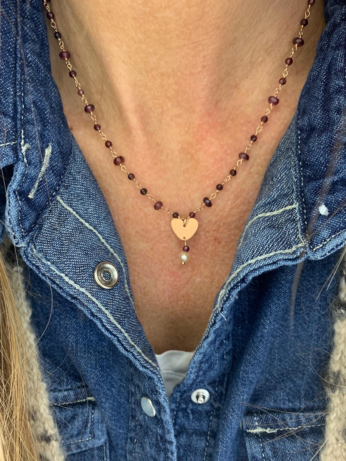 Collana pietre granato cm40 rosé con cuore coccoloso satinato e perla rosa pendente - Lumiere Bijoux