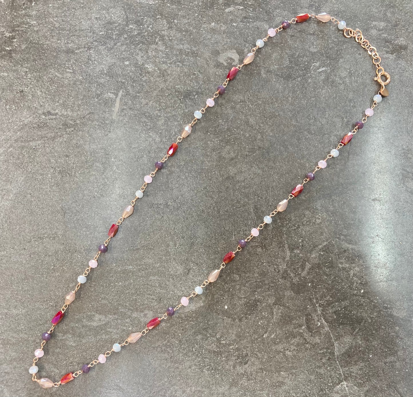 Collana cristalli bordeaux/cipria/violetto/bianco - cm 40 - Lumiere Bijoux