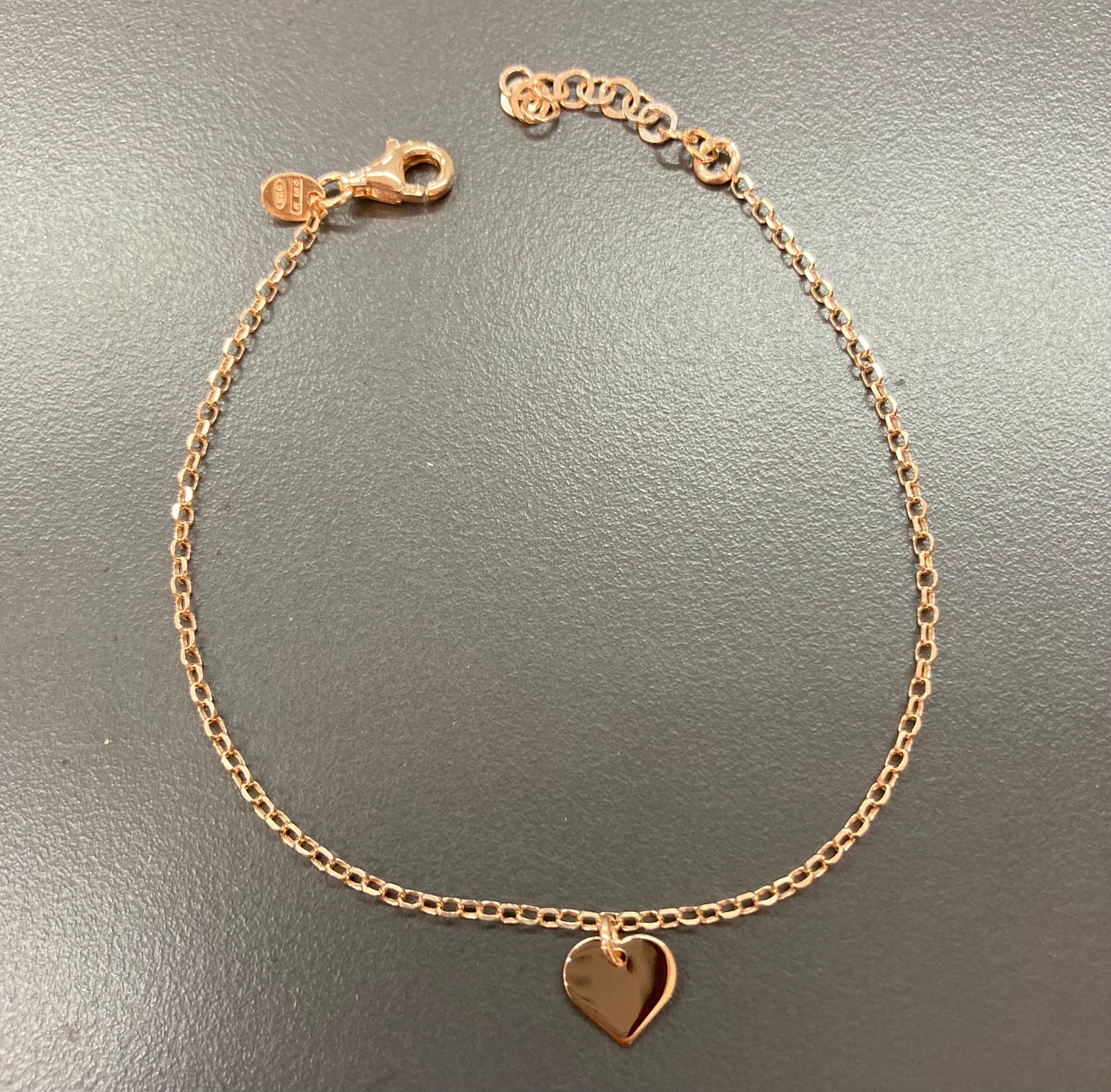 Bracciale rosè con micro cuore pendente