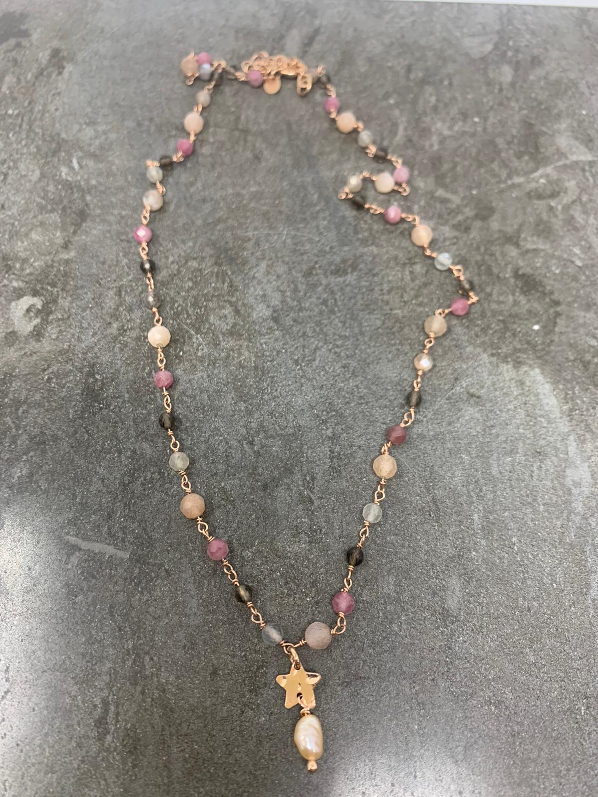 Collana cristalli tormalina sul rosa con stella rosè e micro perla barocca rosa cm 40 - Lumiere Bijoux