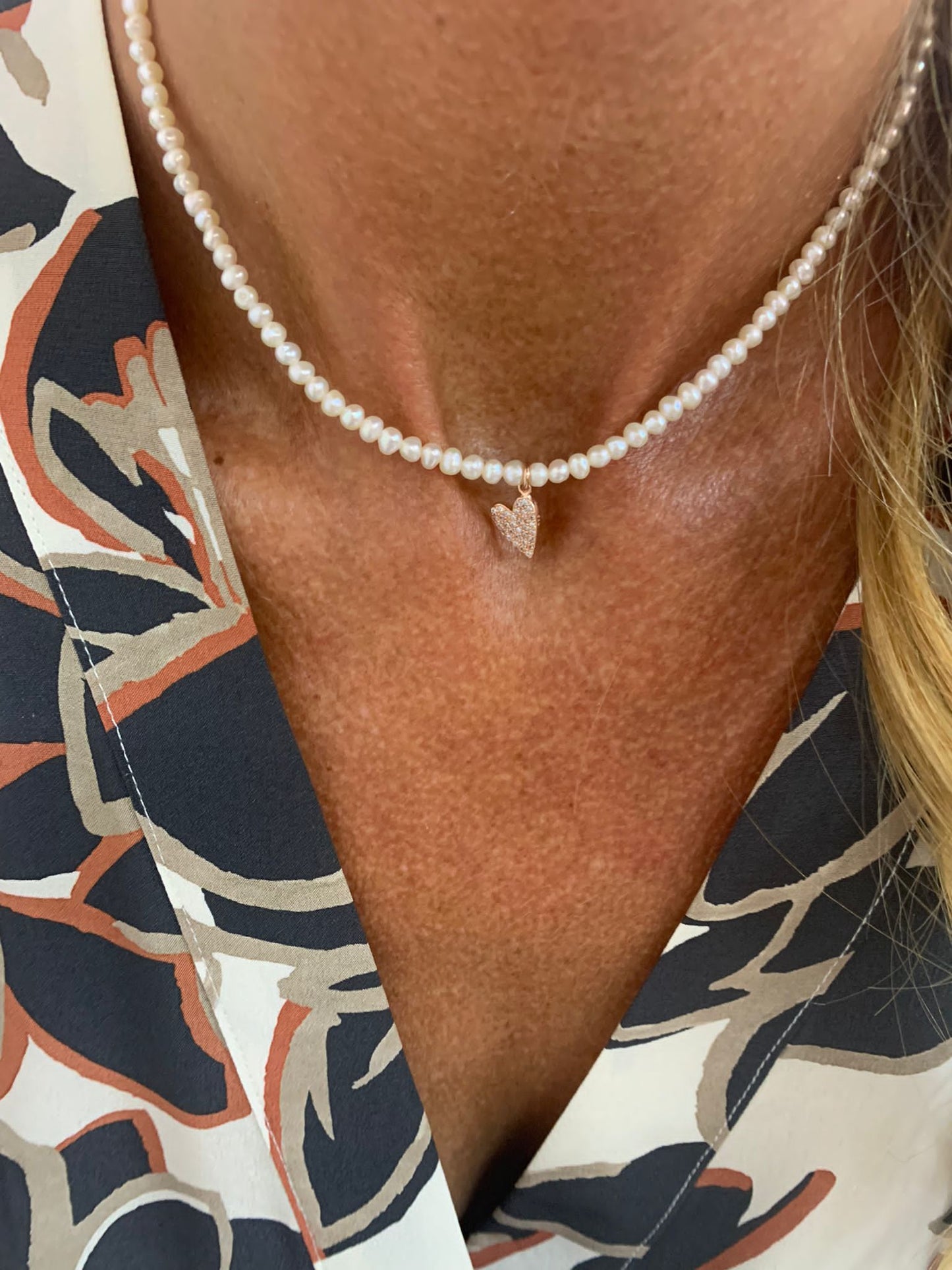 Collana perle con cuore piccolo da 1 cm di zirconi bianchi - cm 36