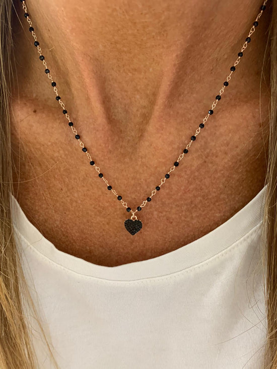 Collana catena micro cristalli con un cuore con zirconi neri bagnata in oro rosé - cm 40